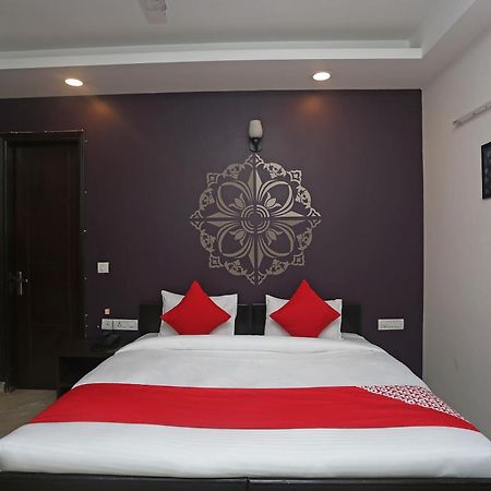 Hotel O Maira Stays Faridabad Exterior photo